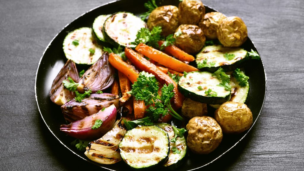 10 Kitchen Tips and Tricks for Effortless Cooking Roasted Vegetable 1024x576